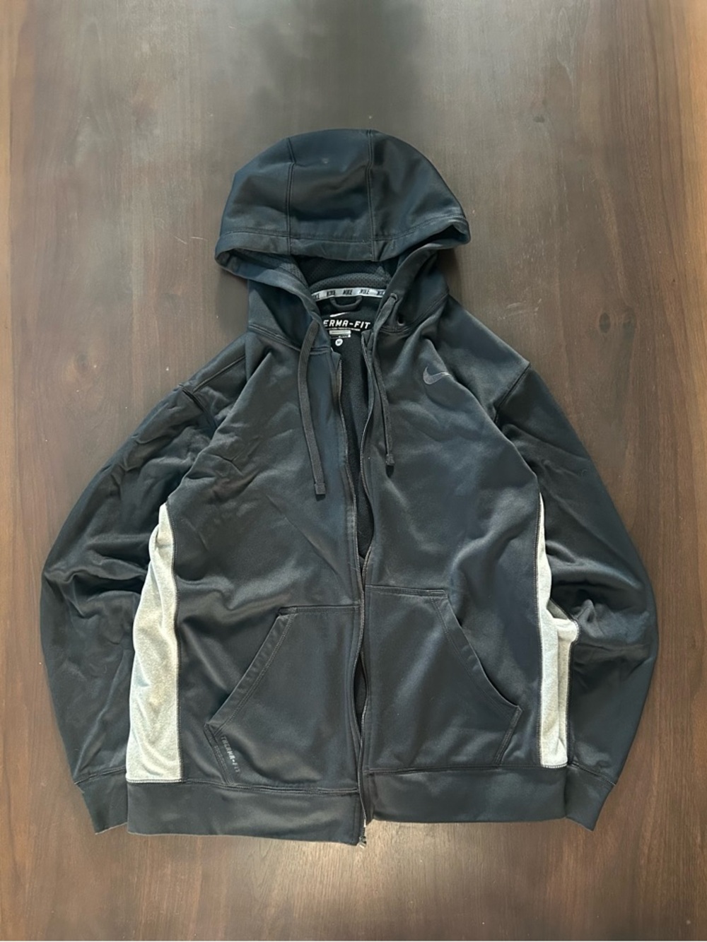Nike Men’s Black Performance Hooded‎ Full-Zip Jacket with Light Gray Panels